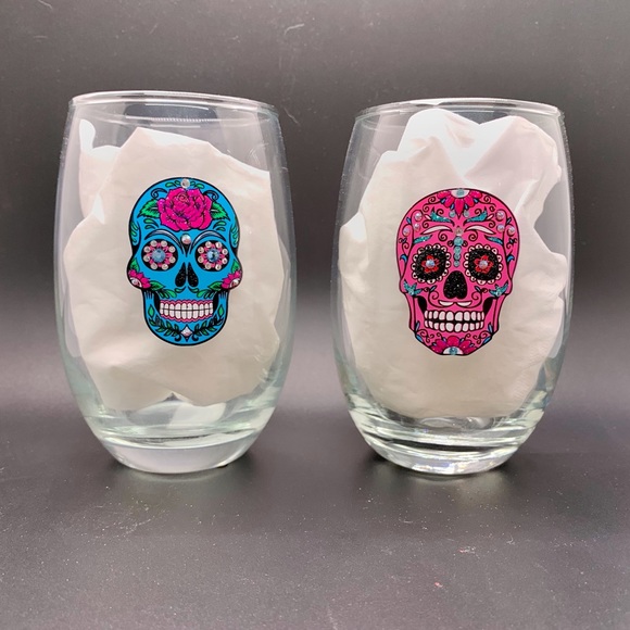 BLING SWAROVSKI CRYSTAL ACCENTED SUGAR SKULL CANDY SKULL STEMLESS WINE GLASS SET - Picture 14 of 16